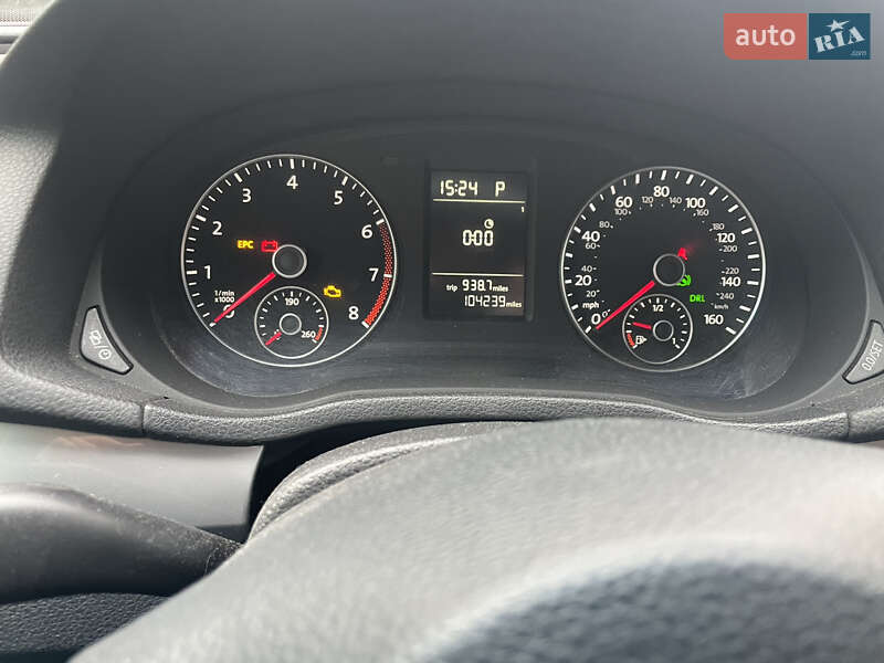 Седан Volkswagen Passat 2014 в Киеве