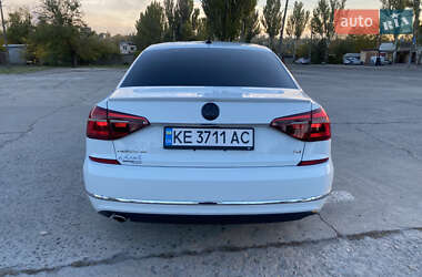 Седан Volkswagen Passat 2017 в Кривом Роге