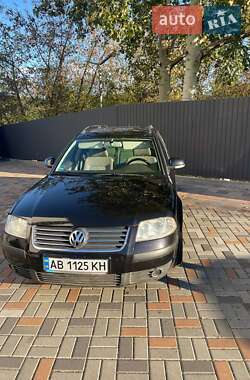 Універсал Volkswagen Passat 2004 в Обухові