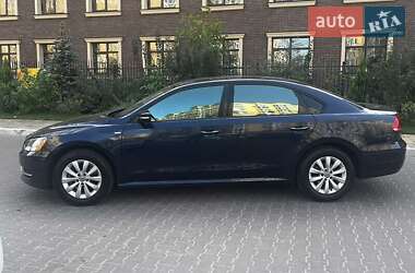 Седан Volkswagen Passat 2014 в Одессе