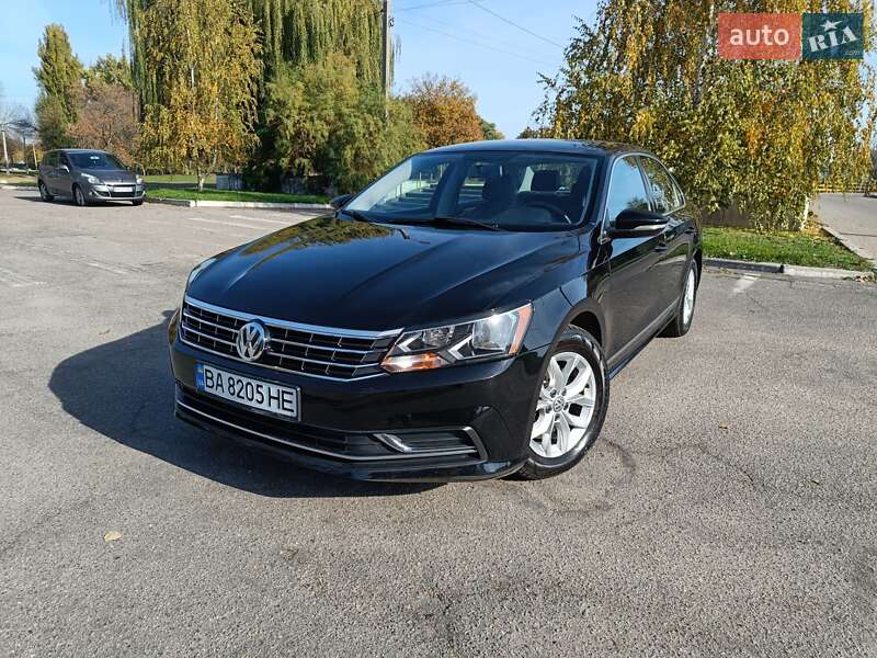 Седан Volkswagen Passat 2016 в Александрие