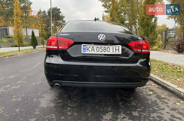 Седан Volkswagen Passat 2011 в Киеве