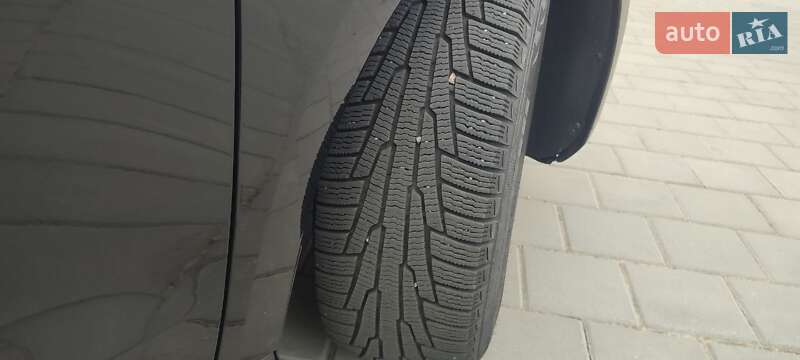 Седан Volkswagen Passat 2013 в Черкассах