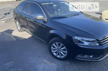 Седан Volkswagen Passat 2011 в Кременчуці