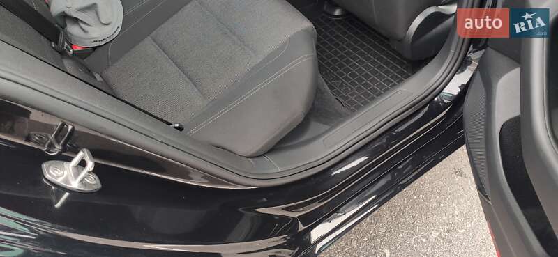 Універсал Volkswagen Passat 2019 в Кропивницькому