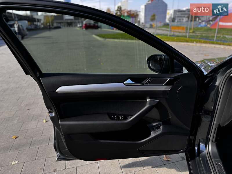 Универсал Volkswagen Passat 2016 в Мурафе