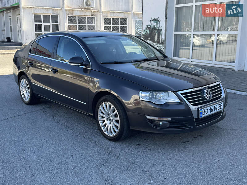 Седан Volkswagen Passat 2005 в Запорожье