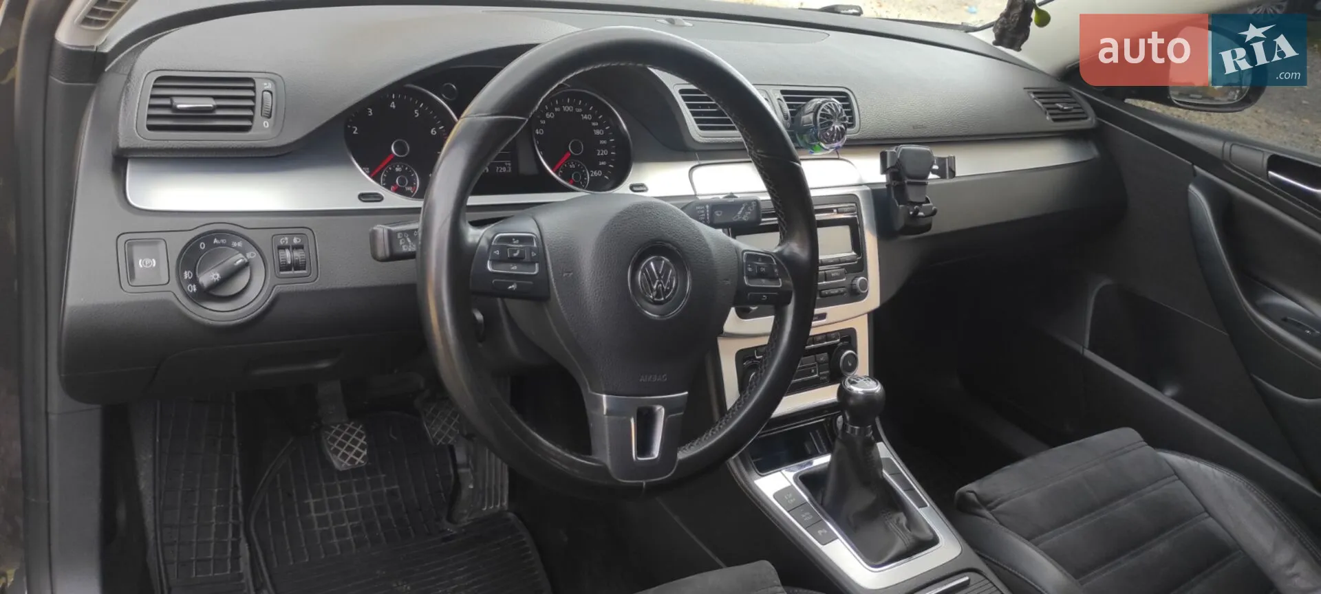 2010 Volkswagen Passat - мініатюра 6