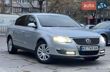 Седан Volkswagen Passat 2008 в Дніпрі