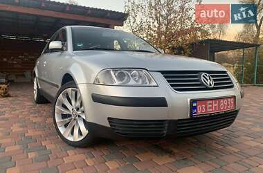 Седан Volkswagen Passat 2002 в Житомирі