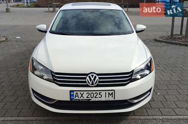 Седан Volkswagen Passat 2011 в Львові