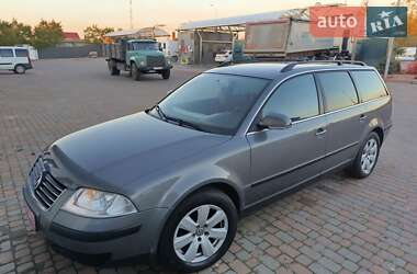 Універсал Volkswagen Passat 2005 в Сарнах