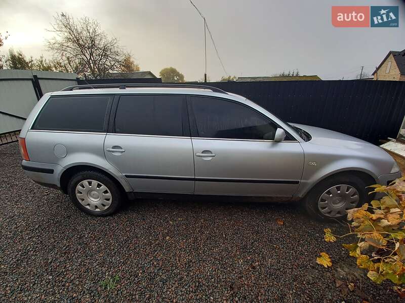 Универсал Volkswagen Passat 2001 в Нововолынске