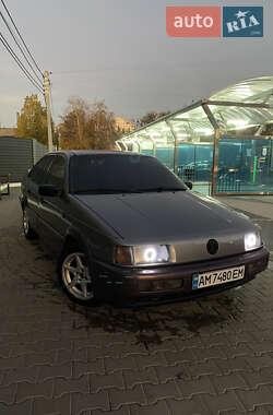 Седан Volkswagen Passat 1992 в Киеве