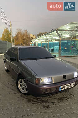 Седан Volkswagen Passat 1992 в Киеве