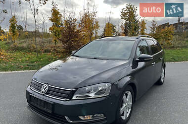 Универсал Volkswagen Passat 2012 в Львове