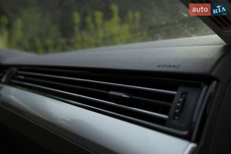 Универсал Volkswagen Passat 2015 в Львове