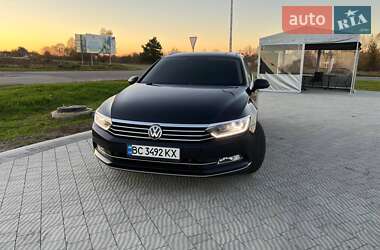 Універсал Volkswagen Passat 2014 в Самборі