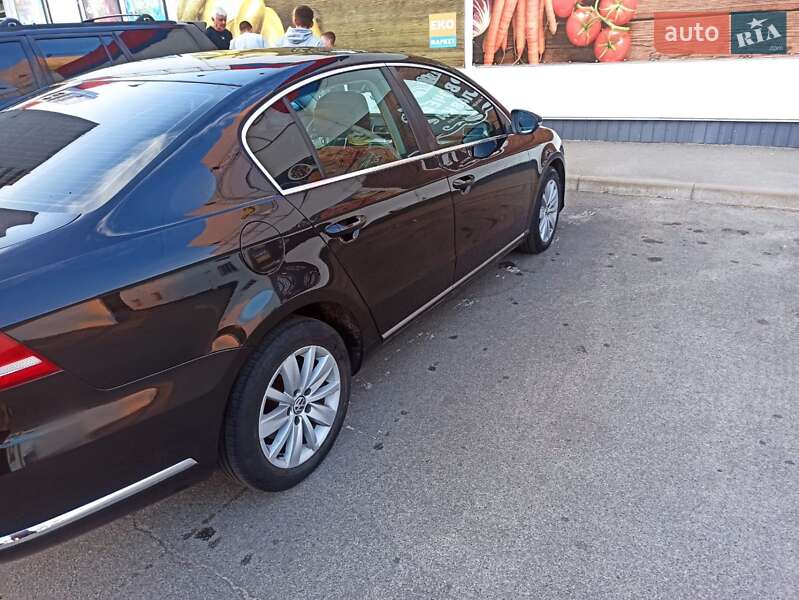 Седан Volkswagen Passat 2012 в Шостке