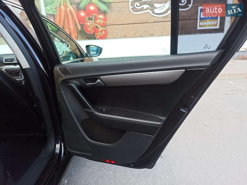 Седан Volkswagen Passat 2012 в Шостке