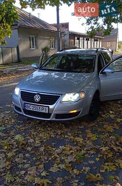 Універсал Volkswagen Passat 2008 в Ужгороді