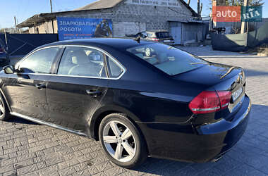 Седан Volkswagen Passat 2013 в Вышгороде