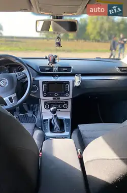 Volkswagen Passat 2011