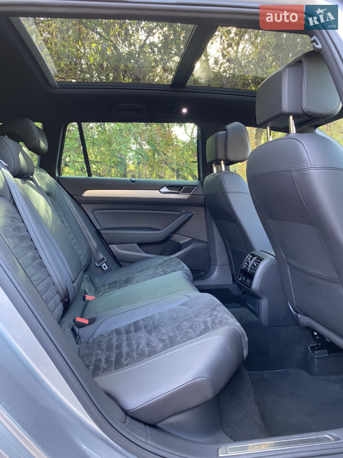 2019 Volkswagen Passat - мініатюра 26
