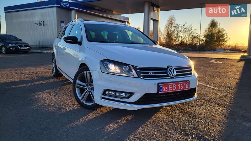 Універсал Volkswagen Passat 2012 в 
