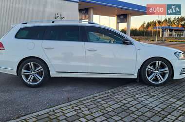 Універсал Volkswagen Passat 2012 в 