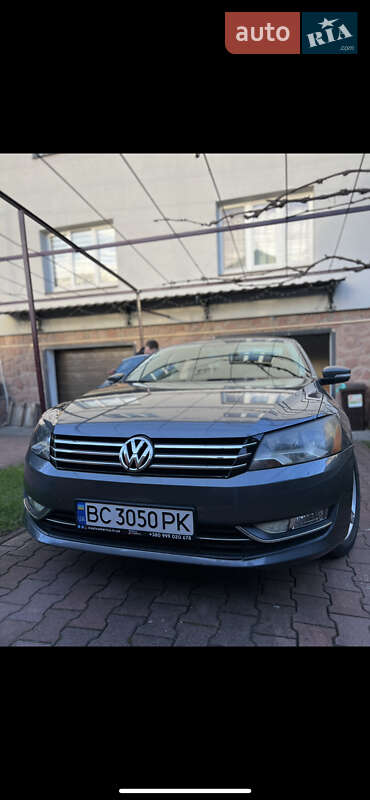 Седан Volkswagen Passat 2015 в Львове