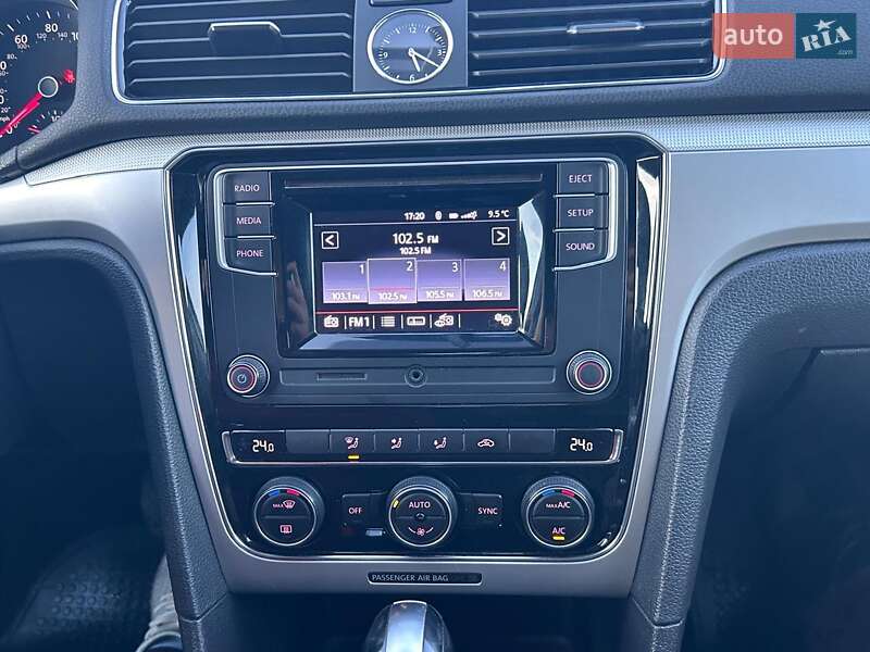 Седан Volkswagen Passat 2016 в Києві