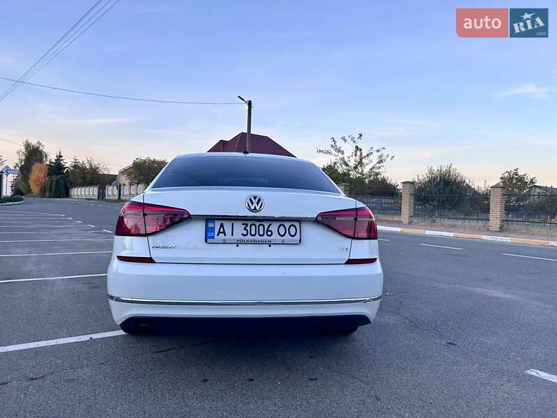 Седан Volkswagen Passat 2016 в Києві