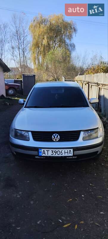 Седан Volkswagen Passat 2000 в Заболотові