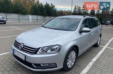 Універсал Volkswagen Passat 2012 в Луцьку