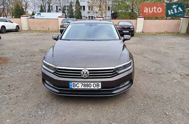 Седан Volkswagen Passat 2018 в Києві