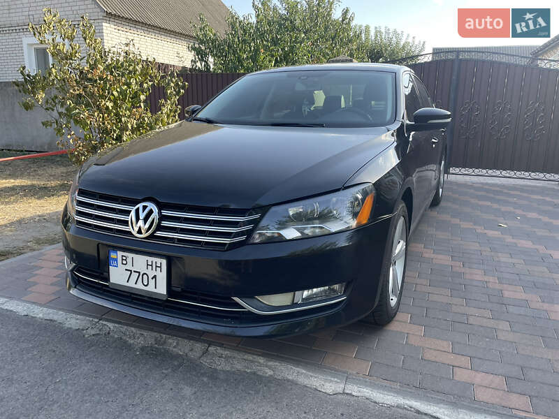 Седан Volkswagen Passat 2014 в Лохвице