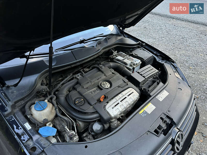 Универсал Volkswagen Passat 2013 в Ужгороде