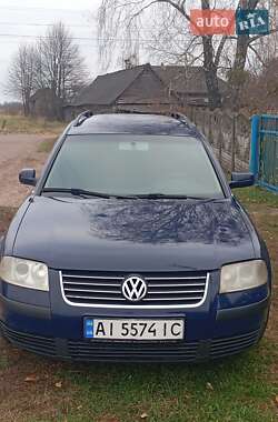 Універсал Volkswagen Passat 2001 в Овручі