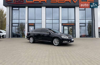 Седан Volkswagen Passat 2011 в Києві