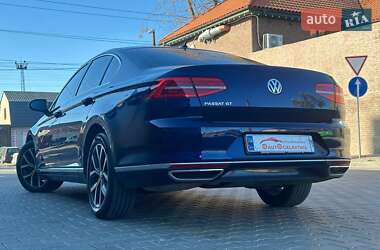 Седан Volkswagen Passat 2018 в Одесі