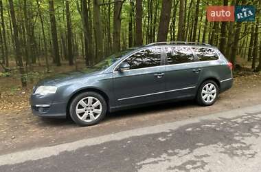 Универсал Volkswagen Passat 2009 в Житомире