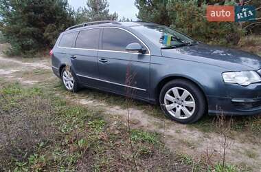 Универсал Volkswagen Passat 2009 в Житомире