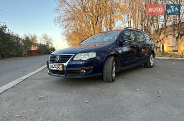 Універсал Volkswagen Passat 2005 в Гайвороні