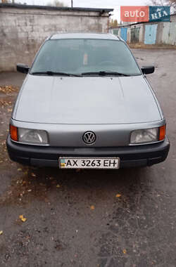 Седан Volkswagen Passat 1989 в Харькове