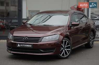 Седан Volkswagen Passat 2012 в Харкові