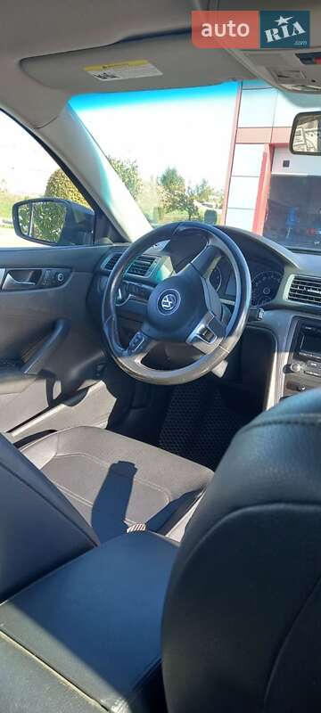 Седан Volkswagen Passat 2014 в Южноукраинске