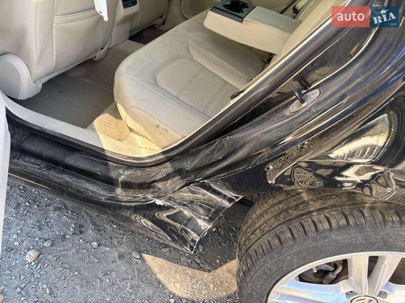 Седан Volkswagen Passat 2013 в Стрые