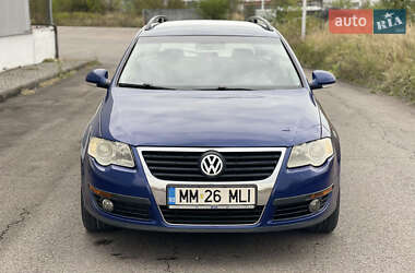 Универсал Volkswagen Passat 2006 в Хусте