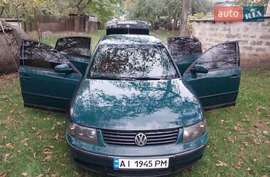 Седан Volkswagen Passat 1996 в Білій Церкві